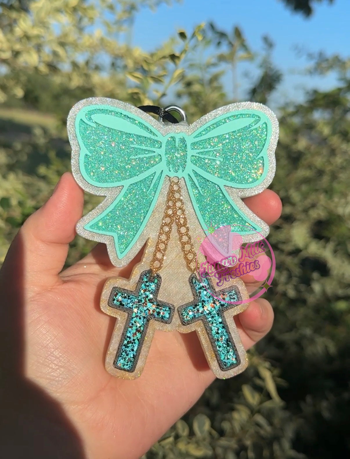 Cross Cherries & Bow Freshie